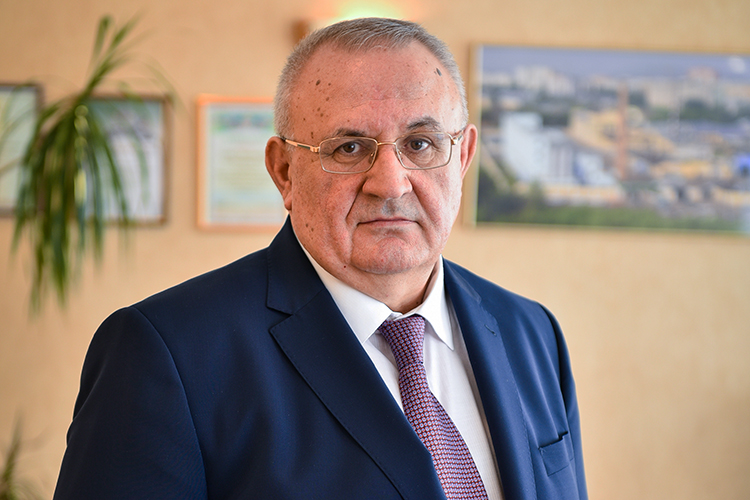 Как один полковник 19 лет пол-Казани хлебом кормил: в память о Джавидине Кафарове