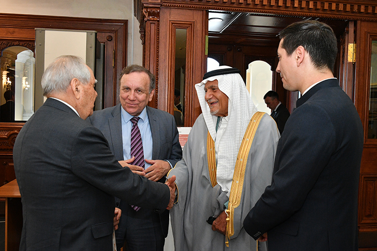 79-летний саудовский принц Турки бен Фейсал Аль Сауд на встрече с Минтимером Шаймиевым