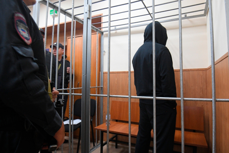 Олег Медведев в зале заседаний Басманного суда города Москвы