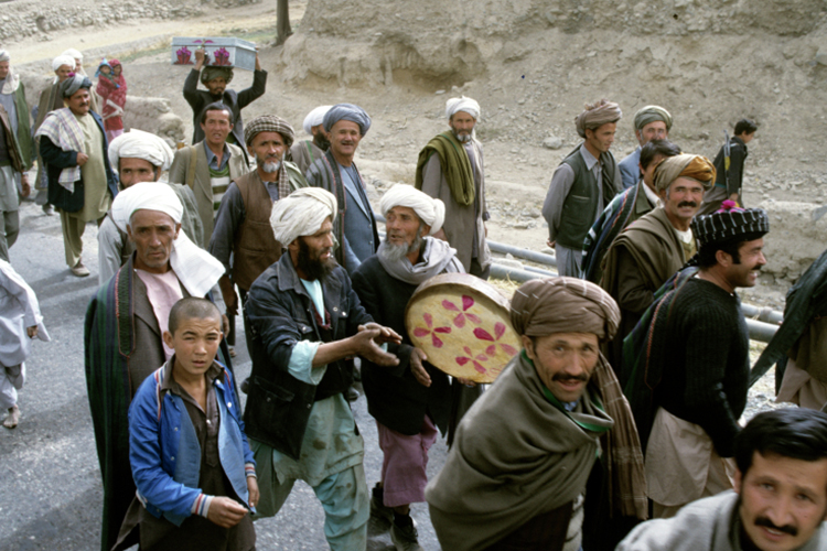 В стране нашлись силы, желавшие восстановить единый Афганистан на национальных и религиозных принципах