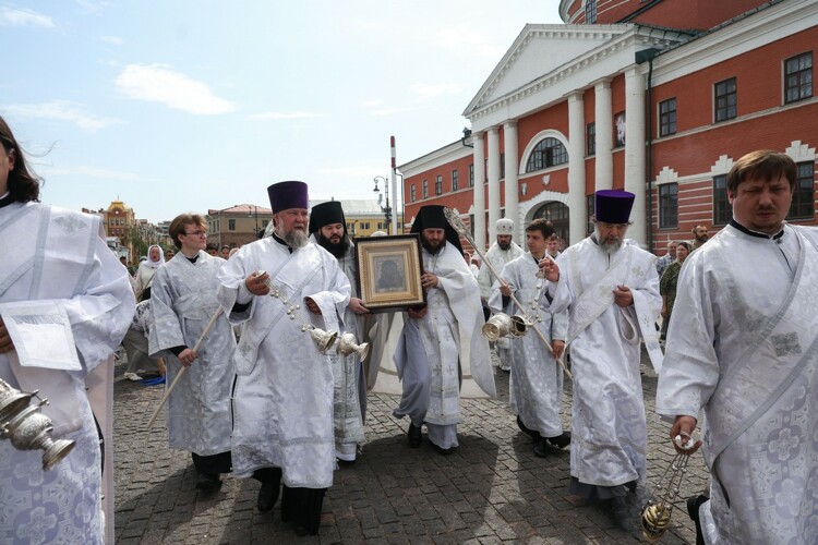 Сегодня в Казань прибыл московский список Казанской иконы Богоматери.