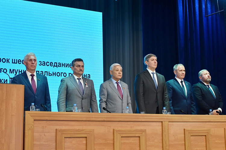Депутаты проголосовали за кандидатуру Варакина единогласно