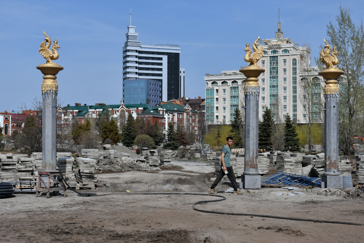 В парке Тысячелетия, помимо основных работ, отремонтировали фонтан и отреставрировали скульптуры Зилантов