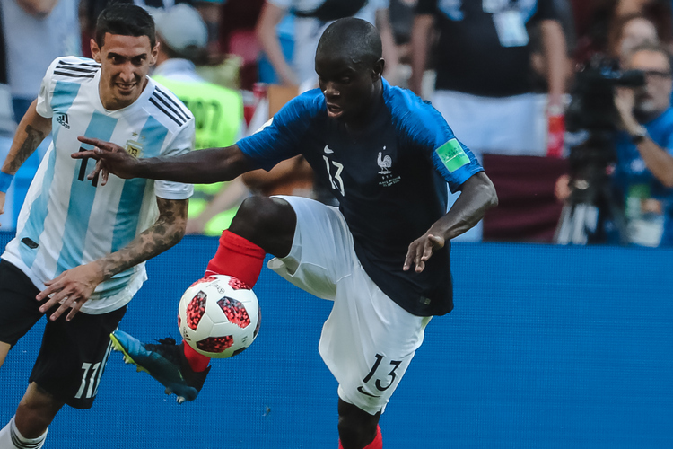 Нголо Канте — системообразующий игрок для Франции (на фото — на ЧМ-2018)