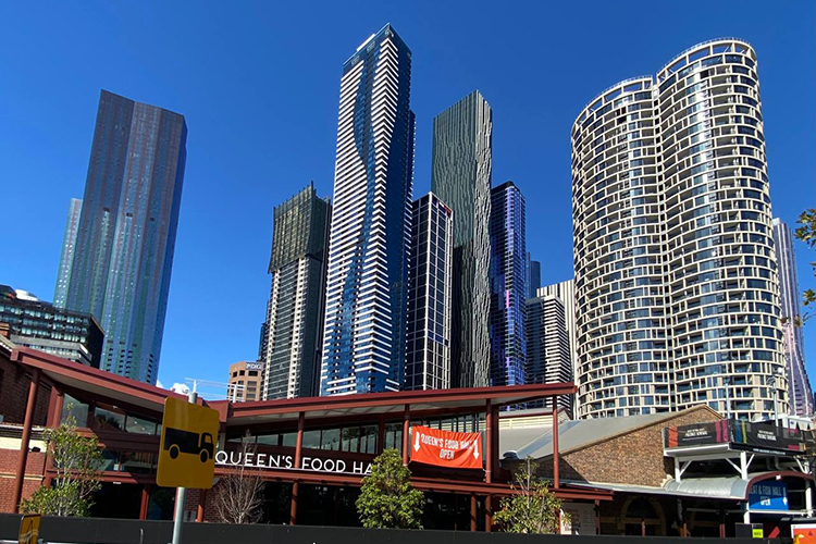 «Мельбурн — очень симпатичный, комфортный и приятный по атмосфере город с большим количеством навороченных, интересных с точки зрения архитектуры зданий»