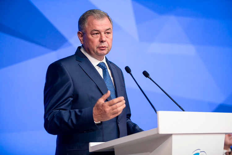 Анатолий Артамонов: «У нас износ объектов ЖКХ достигает в некоторых регионах около 80%»