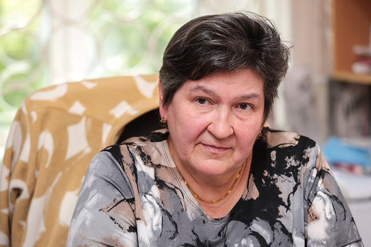 Альфия Блигвардовна возглавляет казанский лицей № 131 с 2006 года, она заслуженный учитель РТ, кандидат химических наук
