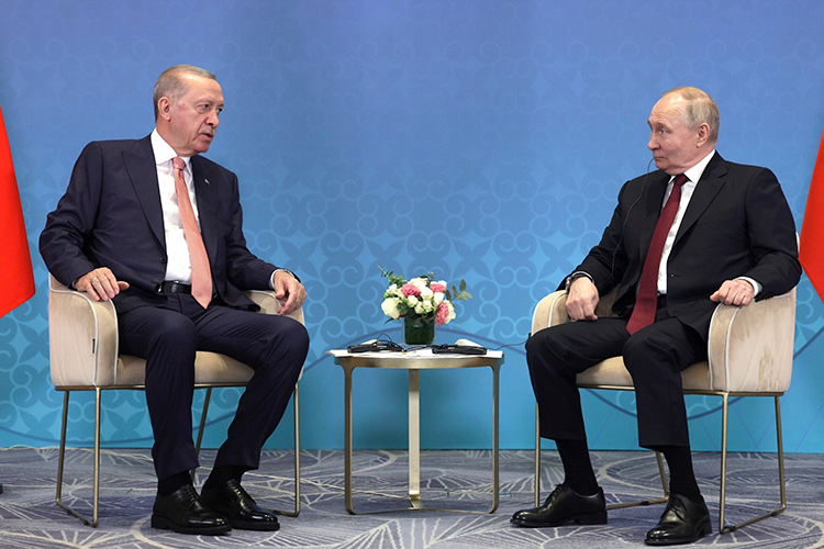 В ходе ШОС Путин встретился с президентом Турции Реджепом Тайипом Эрдоганом