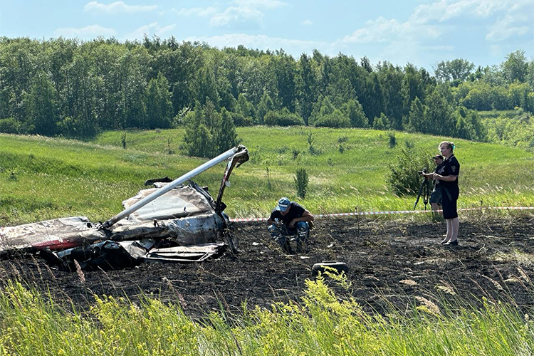 Самолет, разбившийся в Камском Устье, принадлежал аэроклубу «Летай с нами»