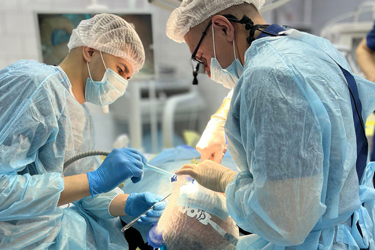 «Специалистов действительно было сложно найти, потому что анестезиолог в стоматологии — особое ответвление»