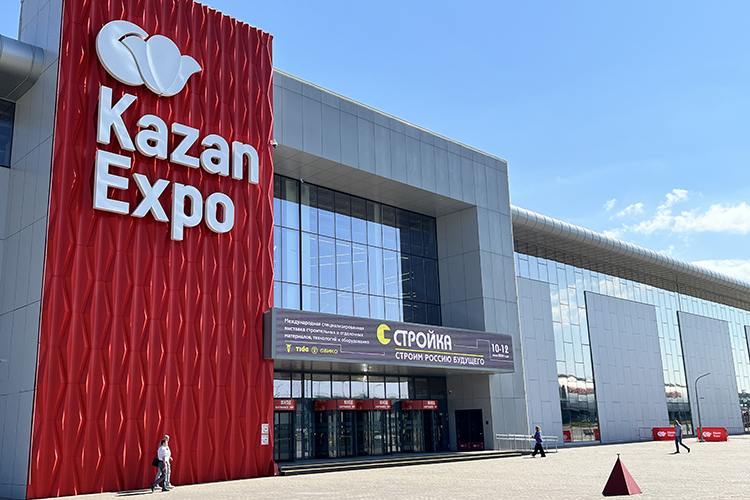 Накануне в выставочном комплексе «Казань Экспо» стартовала первая международная выставка строительных и отделочных материалов «Стройка»