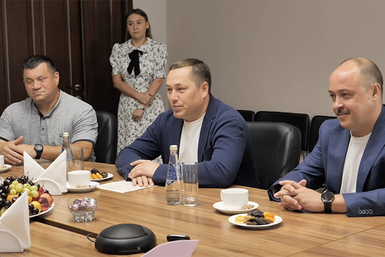 Вернулся с позывным «Гром»: на «Казэнерго» с почетом встретили своего бойца
