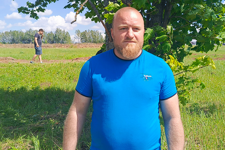 Среди новоиспеченных арендаторов — Василий Новиков, депутат горсовета Альметьевска, который в апреле 2023-го ушел добровольцем на СВО
