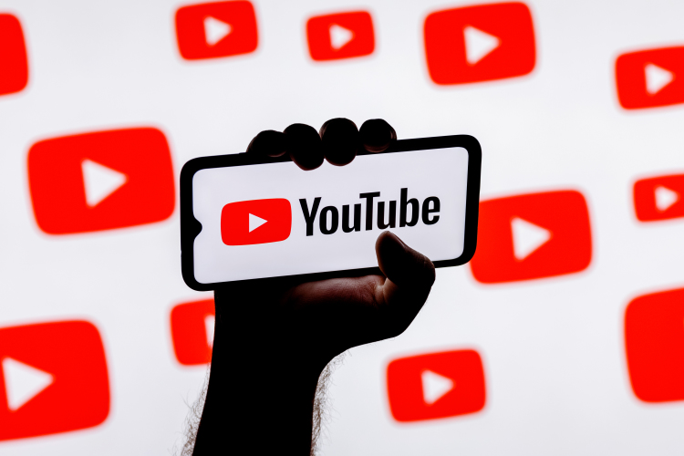 В России продолжается замедление YouTube