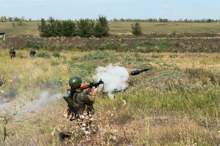 Можно и без слуха остаться, говоря потом всем, что «мне на ухо гранатометчик наступил»