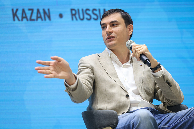 Сергей Шаргунов в Казани: «Хочу сказать, что для меня слово «политик» ругательное»