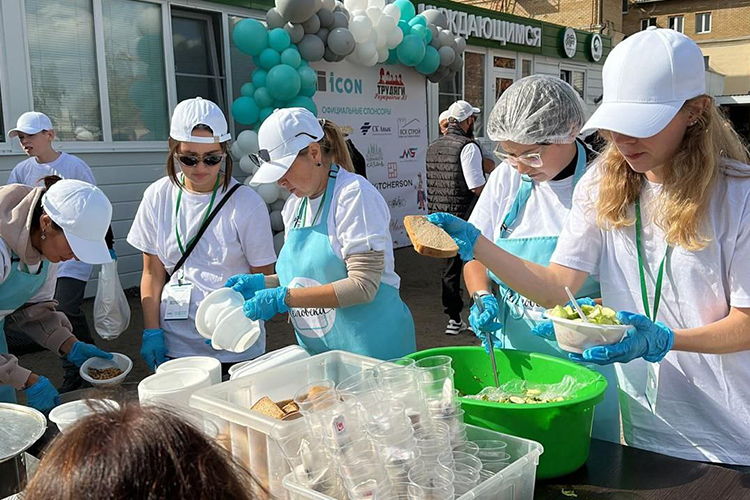 Многие люди хотят и готовы помогать нуждающимся, но не знают, как это сделать