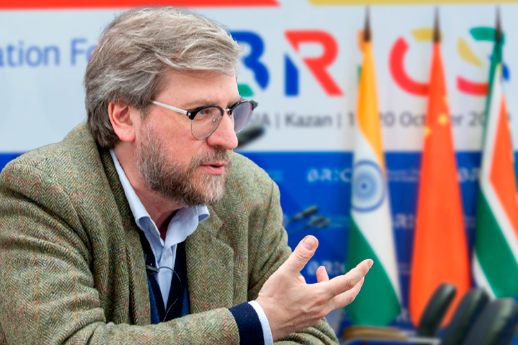 Федор Лукьянов: «Западу надо думать, как не отдать Путину и Си глобальный Юг»