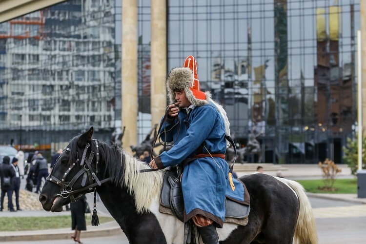 Рядом с дворцом в Уфе построили манеж