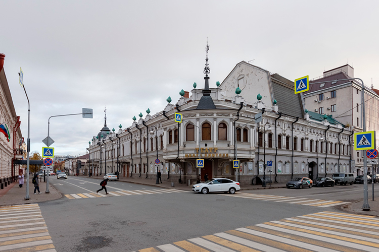 «Просто жить» можно считать первым обращением государственного театра в Татарстане к теме СВО