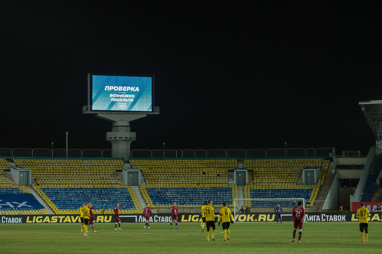 В этом сезоне остро встал вопрос отсутствия VAR в Первой лиге