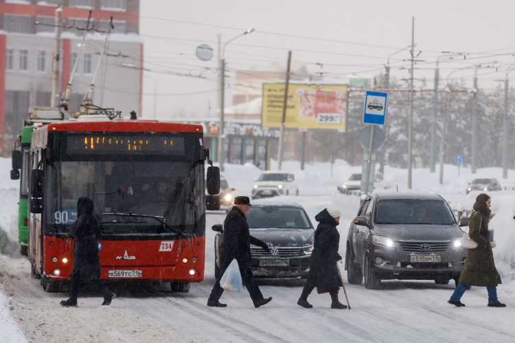 В пассажирских перевозках Казани остались 5 частных предпринимателей. Трое ушли с начала этого года. Не лучше и ситуация в других муниципалитетах