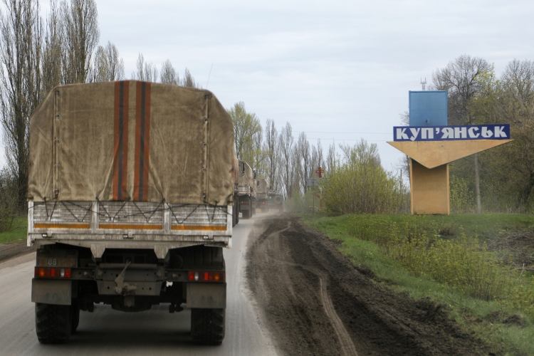 «Понятно, что Купянск существенно севернее, но в любом случае у нас мягкая зима, нет морозов, почва как-то толком не промерзала, и, в общем, этот расчет на то, что распутица остановит, — я не знаю…»