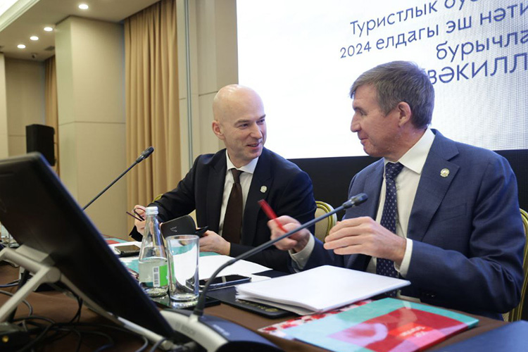 «Дороже нас только Москва!»: Иванов призвал вернуть туристов из квартир в отели