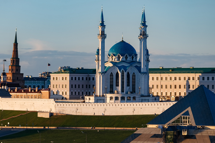 Что касается Казани, то частью программы, вероятно, может стать конференция министров культуры стран ИСЕСКО