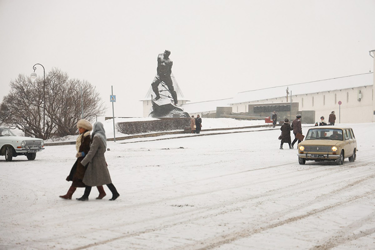 В первой половине дня были задействованы две точки. Первая — это площадь 1 Мая, рядом с памятником Мусе Джалилю