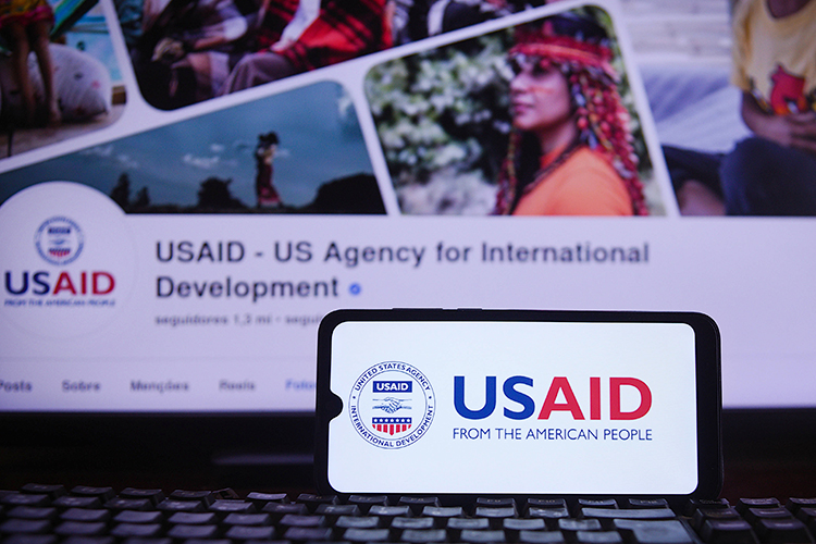 «Понятно, что USAID поддерживало свободную прессу там, где это было уместно — тем более, что многие из российских газет того времени не могли выжить без помощи извне»