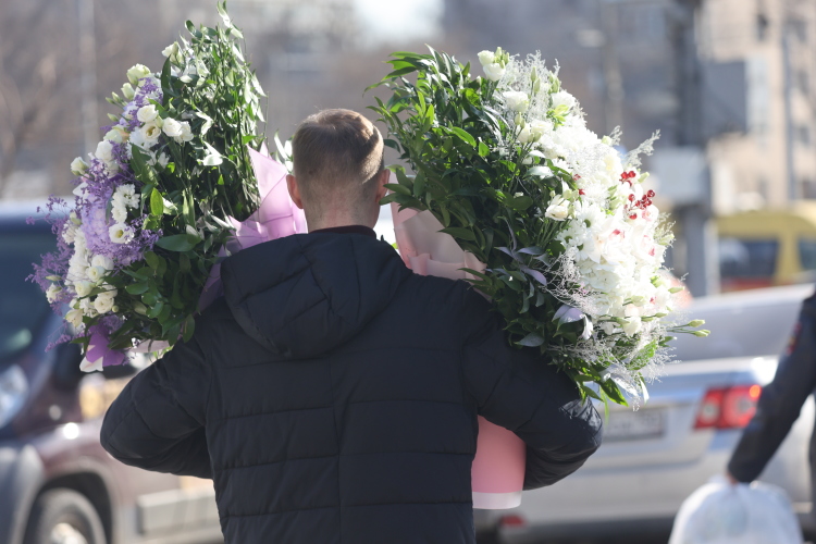 «В этом году мы планируем выполнить 5 тысяч заказов, хотя в обычные дни в среднем обрабатываем порядка 200»