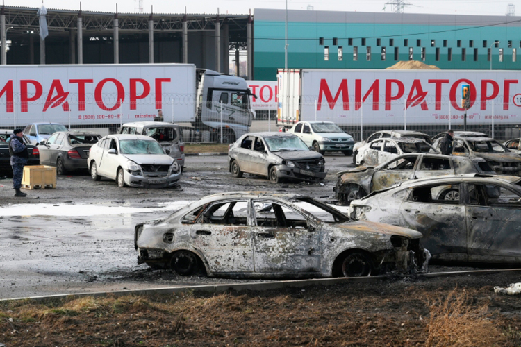 Атака началась около 4 часов утра