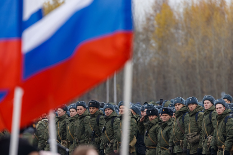 «По земле многодетным ошибок наделали, а для участников СВО хотим всё досконально проработать»