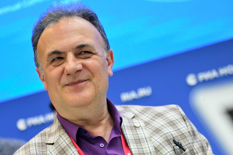 Сергей Чудаков: «Искусственный интеллект начинает применяться очень активно в разных сферах, где есть какие-то изображения какого-то органа или какой-то инструментальной диагностики — и в офтальмологии, и в лор-практике, и так далее»