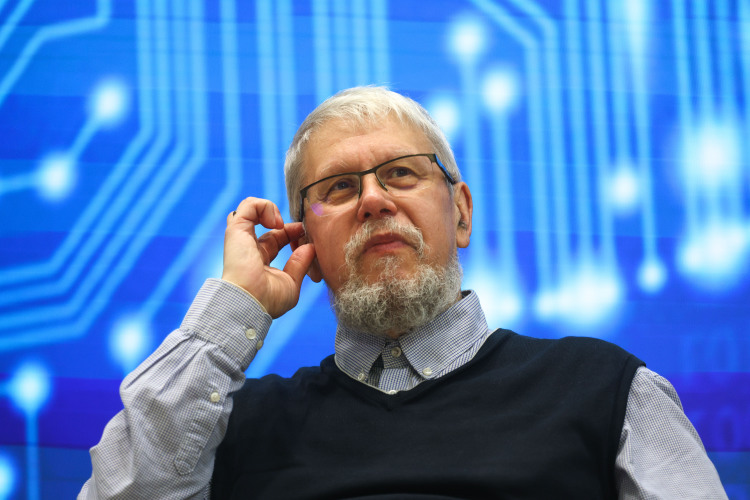 Сергей Переслегин: «Треть казны России должна быть разделена между подготовкой к войне и космосом»