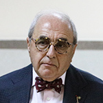 Александр Добровинский — бывший адвокат, управляющий партнер московской коллегии адвокатов «Александр Добровинский и партнеры»