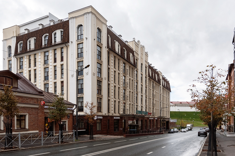 Marriott под стенами Кремля продолжает успешно принимать постояльцев, во время БРИКС, например, премьер-министра Вьетнама Фам Минь Тинь