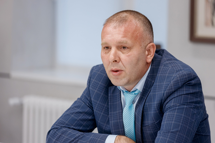 Инсаф Гараев: «Бойцы на первой линии сейчас остро нуждаются в системах противодействия дронам на оптоволокне. А это только помповые ружья и системы «Дронобой»