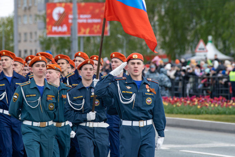 В Челнах в 10:00 у мемориала «Родина-мать» начнется парад Победы