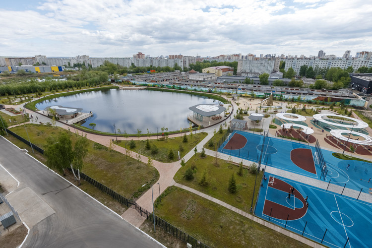Парк у Малого Чайкового озера