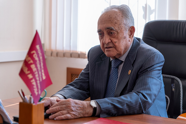 «Когда я командовал взводом, дивизионом, полком, войсками, корпусом, округом, всегда был предан нашему советскому делу, Вооруженным силам. Это главное»