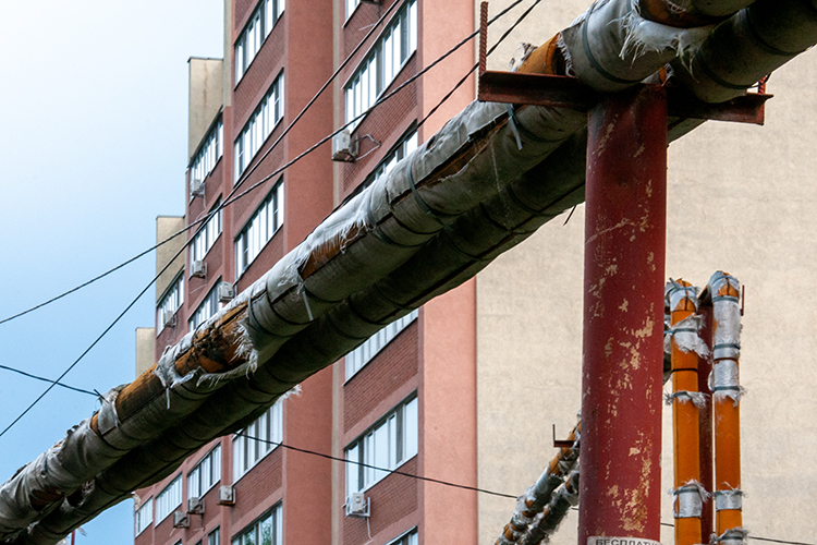 Аварийность в регионе должна снизиться на 3%, ежегодная замена сетей — достичь 2,5% в год к 2030-му, а ресурсоснабжающим организациям необходимо на 100% выполнять свои инвестпрограммы