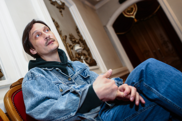 «Есть молодые режиссеры, жизнь довольно активно идет» (на фото — режиссер Антон Федоров)