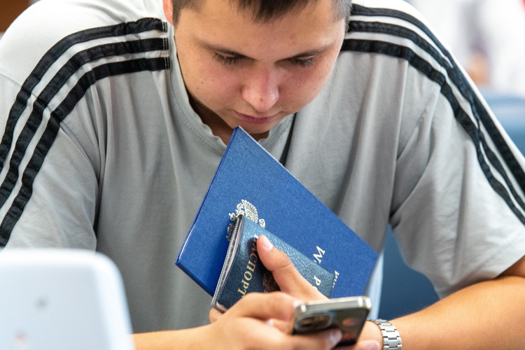 «Сразу проверьте, подходит ли для отмеченных мест и направлений тот набор ЕГЭ, который вы выбрали. Если окажется, что нет, придется думать над другим направлением»