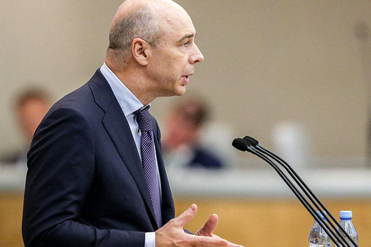 Антон Силуанов уточнил, что дефицит бюджета увеличен именно на сумму снижения нефтегазовых доходов