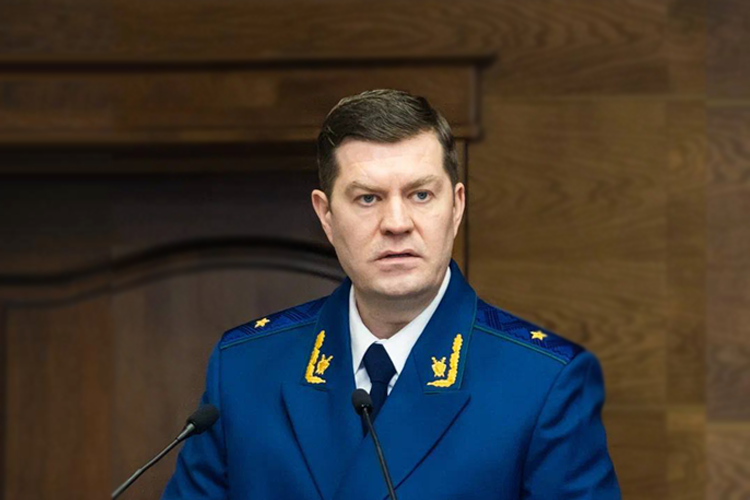 В понедельник банкиров ждут на расширенном совещании правоохранительного блока, которое пройдет под кураторством прокурора РТ Альберта Суяргулова. Тема с «кинутыми» ижсниками находится на его личном контроле