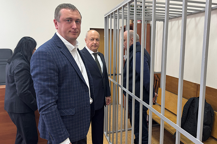 Адвокат Алексей Парамонов