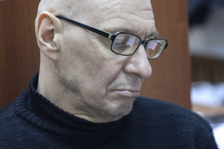 Гафуров подчеркнул, что в 1993–1994 годы даже не слышал о существовании ОПС «29-й комплекс», ни с Еременко (на фото), ни с Саляховым не имел никаких отношений, тем более дружеских, а только исключительно деловые, поскольку головная компания указала с ними работать