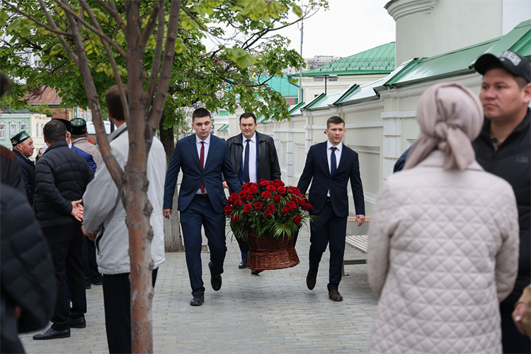 В Казани простились с первым вице-губернатором Смоленской области, экс-главой Нурлатского района Алмазом Ахметшиным, который вчера скоропостижно скончался в возрасте 58 лет